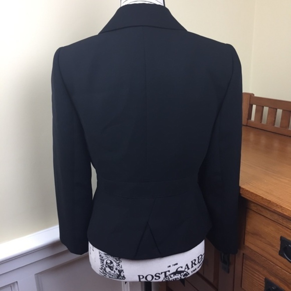 Tahari Black Sash Accent Blazer | Size 6P Petite | Tailored Cropped Jacket - Picture 6 of 8